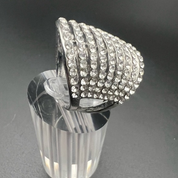 Rhinestone, Silver Plated Cocktail Statement ring - - Picture 8 of 14
